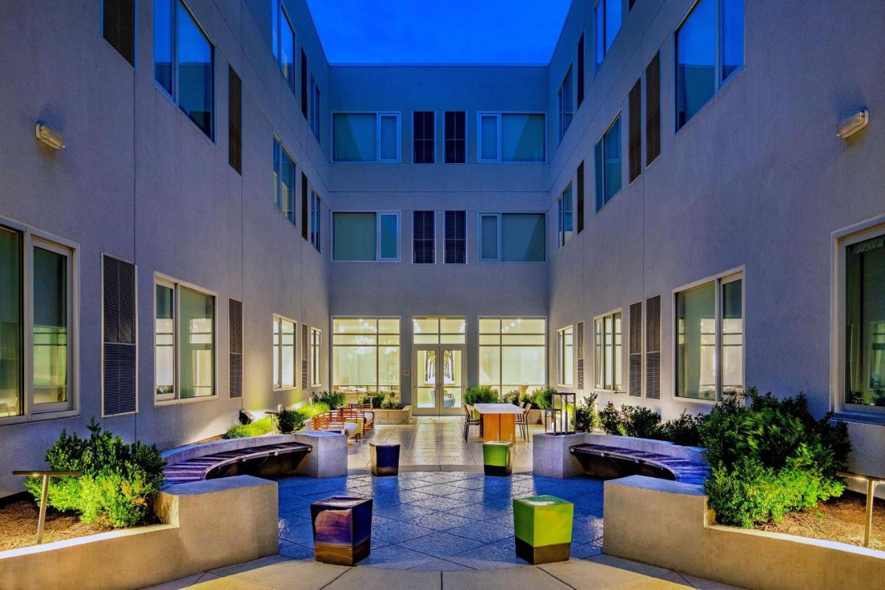 Element Peninsula Town Center Hampton